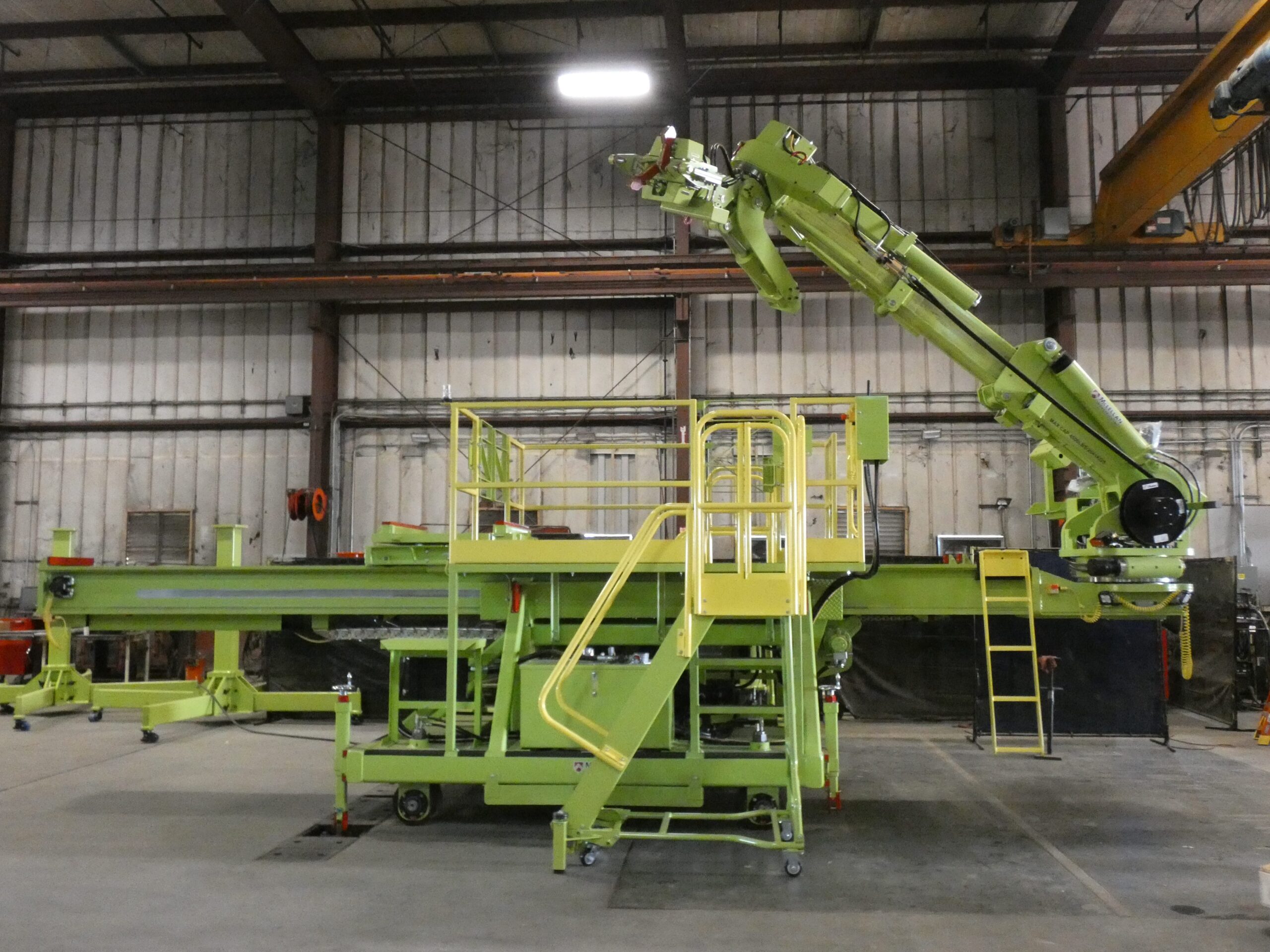 Pic 1, 7-aixs SAG mill liner handler Pic 1, 7-aixs SAG mill liner handler