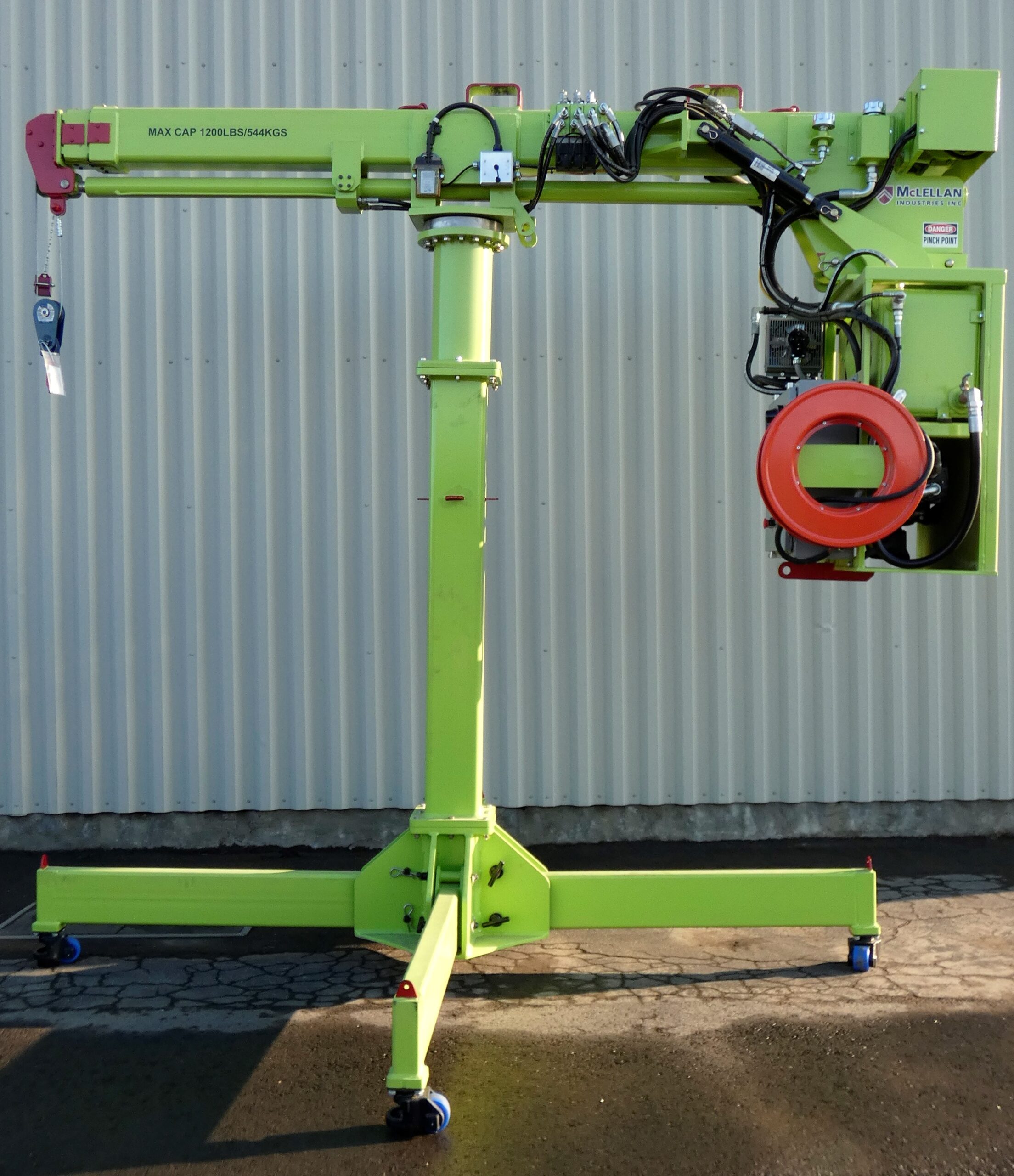 Pic 12, Jib crane with its own power pack. Pic 12, Jib crane with its own power pack.