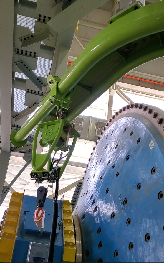 Pic 16, SAG mill monorail system with hydraulic winch and trolley. Pic 16, SAG mill monorail system with hydraulic winch and trolley.