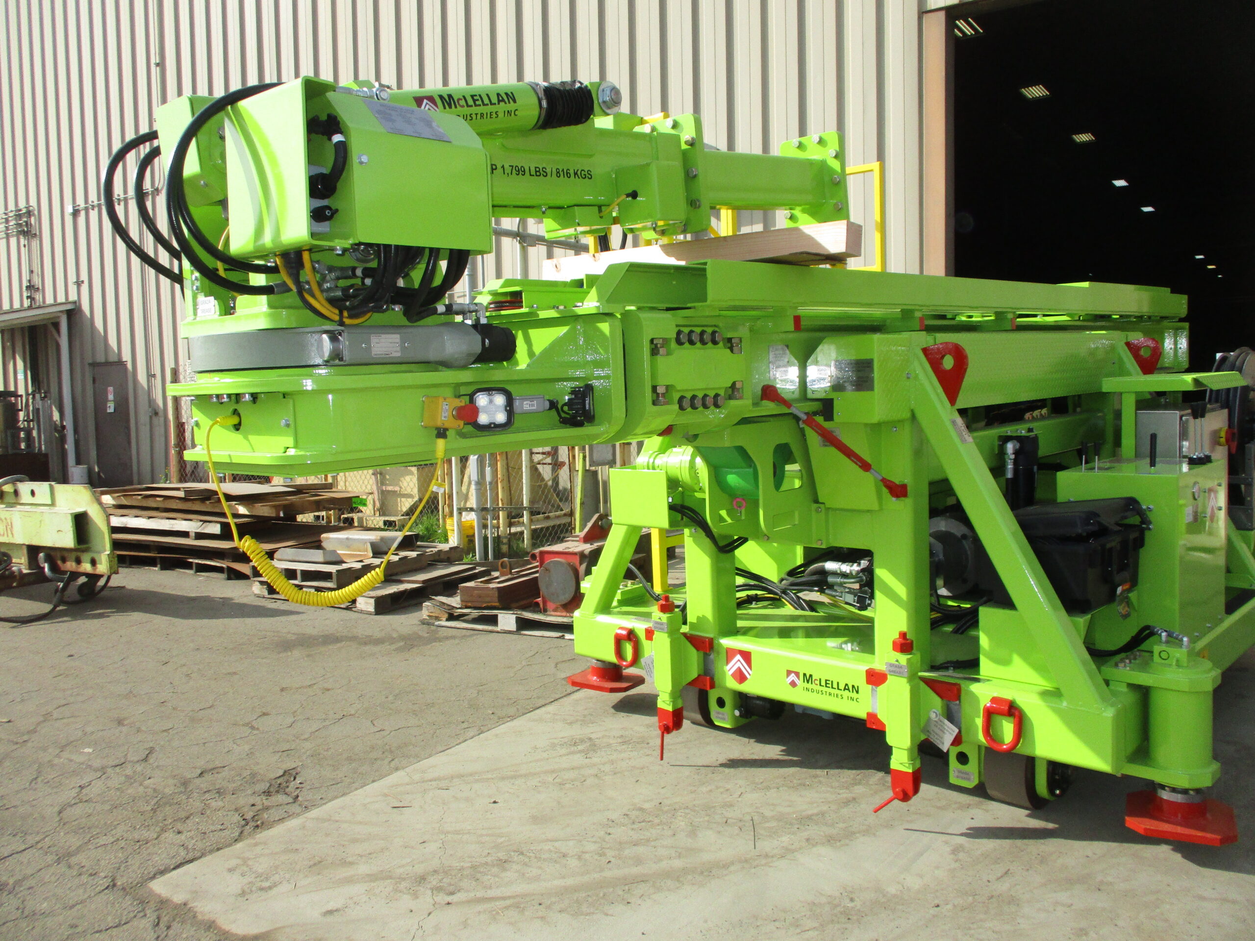 Pic 6, 3-axis crane, telescopic beam & dolly cart. Pic 6, 3-axis crane, telescopic beam & dolly cart.