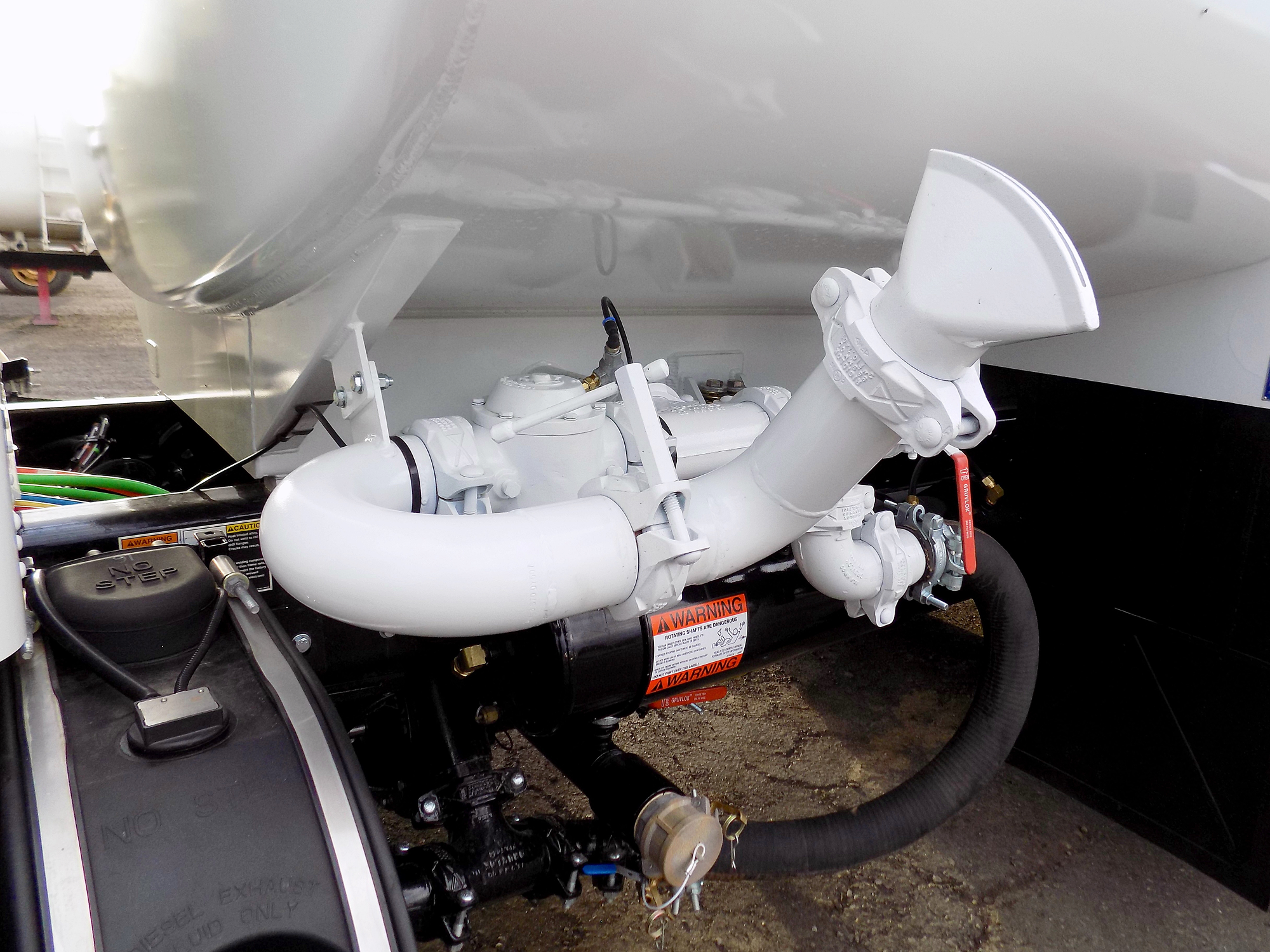 McLellan self-loading pump and valving system