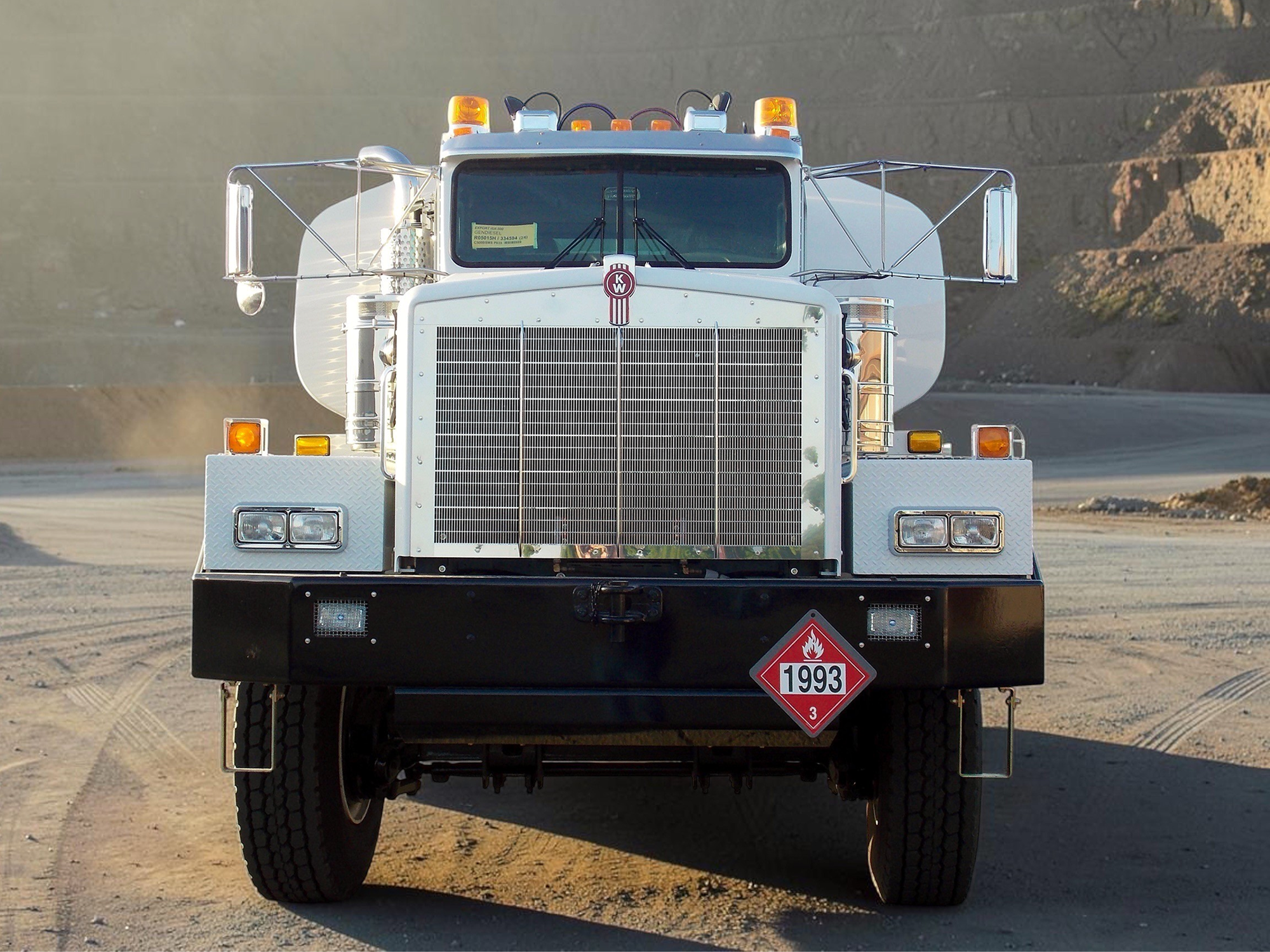 mine site lube truck_front
