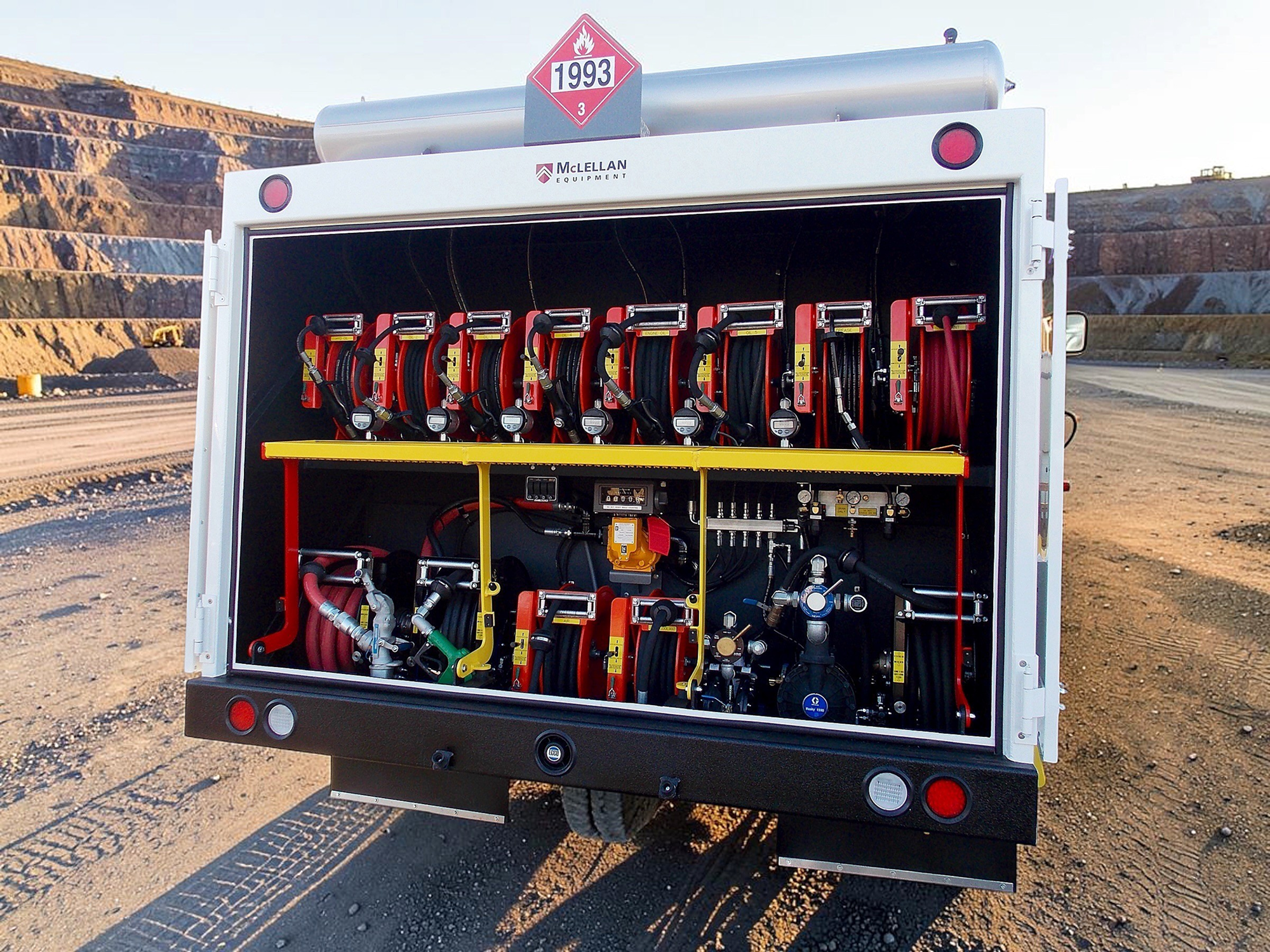 mine site lube truck_rear